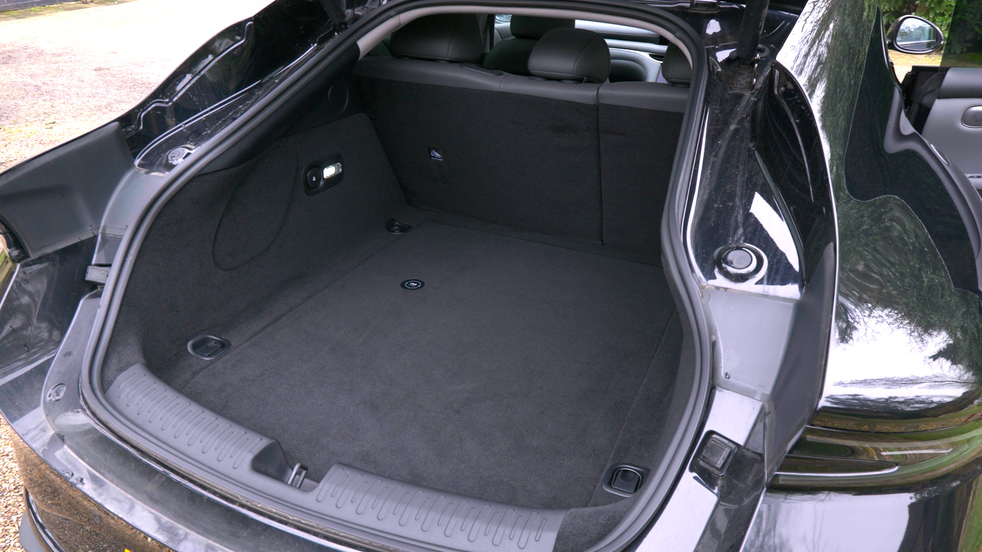 MG MOTOR UK IM5 ELECTRIC HATCHBACK 217kW Standard Range 75kWh 5dr Auto